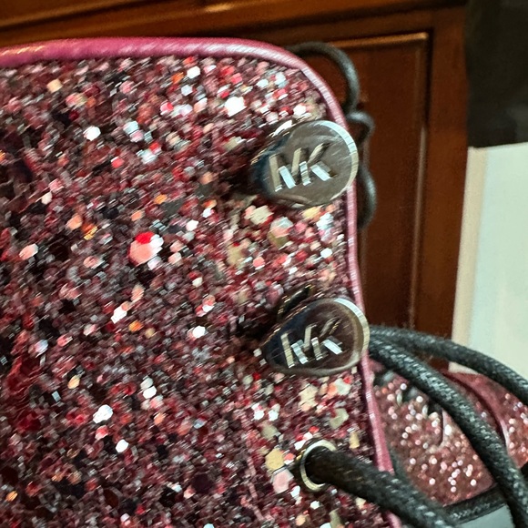 Flawed-NIB-Michael Kors - glitter combat boots-Excess glue at the oft toe. - Picture 3 of 7